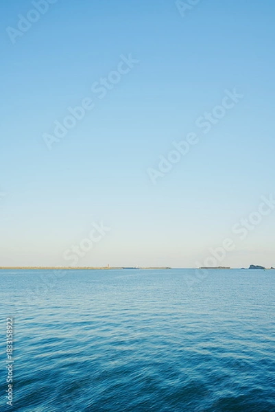 Obraz 海岸から見る海と空