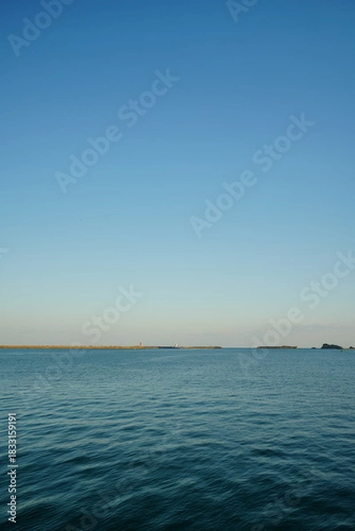 Obraz 海岸から見る海と空