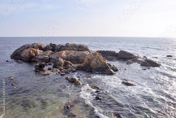 Fototapeta waves and rocks 