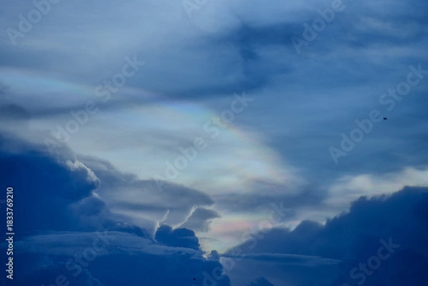 Obraz The cloud has rainbow colors.