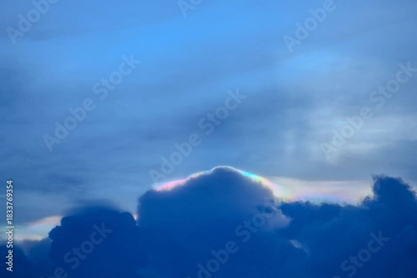 Obraz The cloud has rainbow colors.