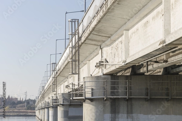 Fototapeta  Bridge check