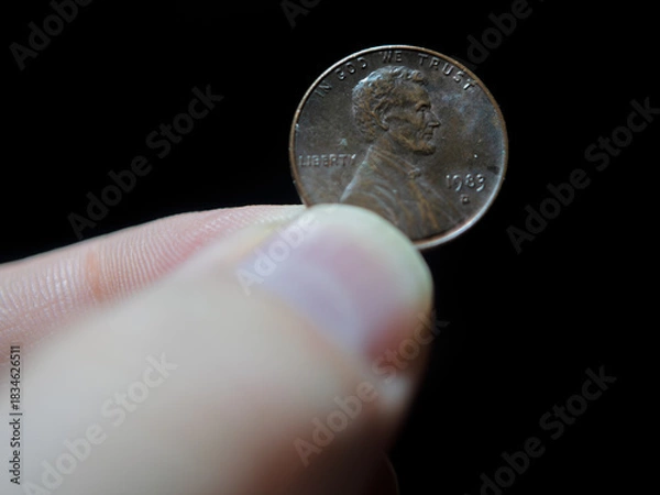 Obraz Collectible 1989 Lincoln Penny Held by Finger
