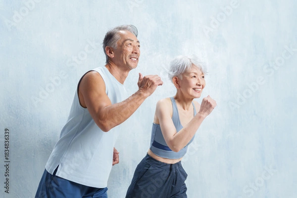 Fototapeta スポーツマンのシニア男女