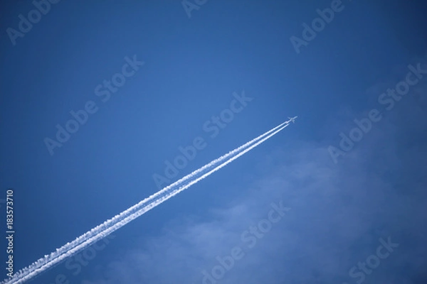 Fototapeta 飛行機雲