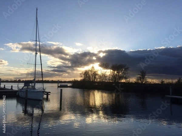 Fototapeta Sunset in the Marina
