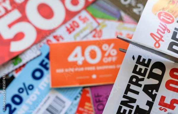 Obraz Scissors cutting coupons background