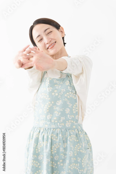 Obraz エプロンを着た女性　ライフスタイルイメージ