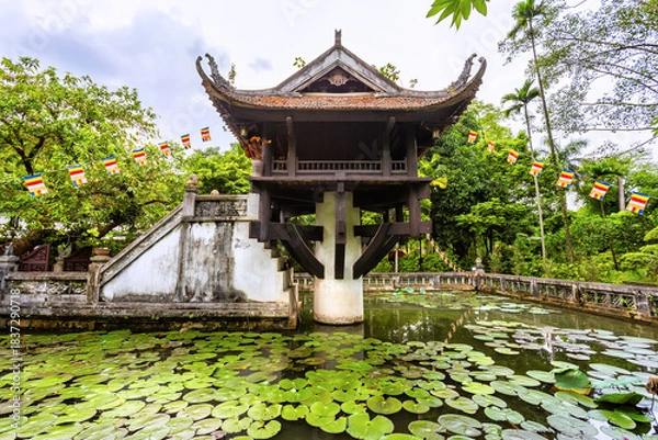 Obraz The iconic One Pillar Pagoda, Chua Mot Cot, is a historic Buddhist temple in Hanoi