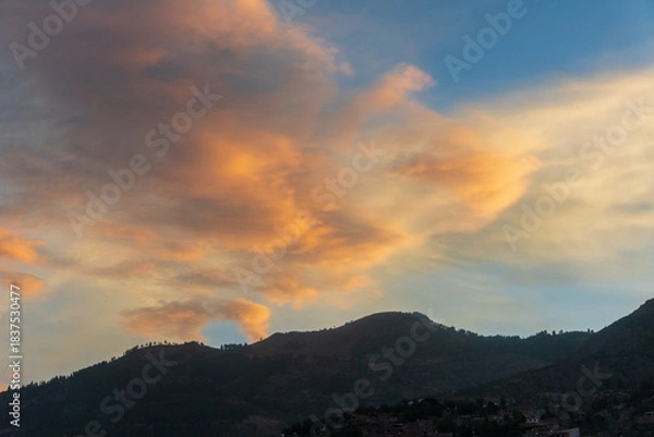 Obraz sunset over the mountains
