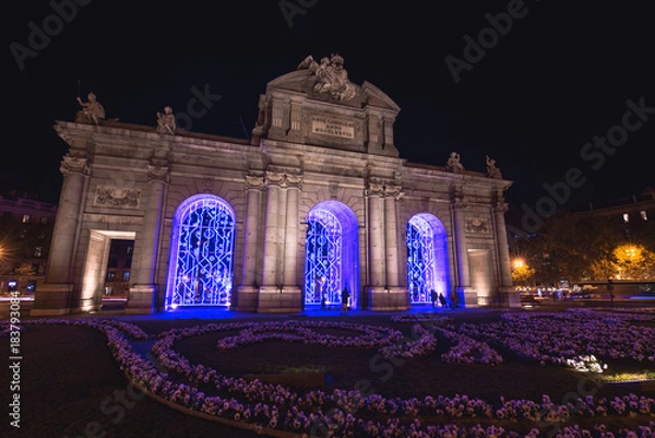Obraz Alcala Gate in Madrid Illuminated for Christmas Celebration