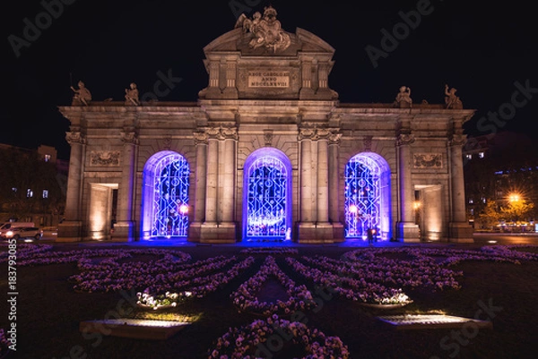 Obraz Alcala Gate in Madrid Illuminated for Christmas Celebration