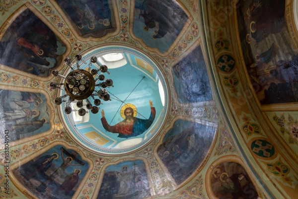 Obraz KALYAZIN, TVER region.  Painting the dome of the temple. Church of the Entry of the Most Holy Theotokos into the Temple. Polevaya street, 26