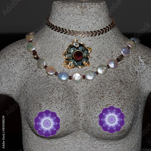 Obraz Büste mit Schmuckstücken mit KI erstellt+bearbeitet