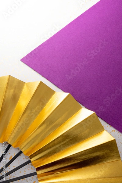 Obraz 金色の扇子と和風の敷物のイメージ