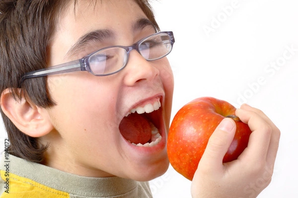 Obraz attacking the apple