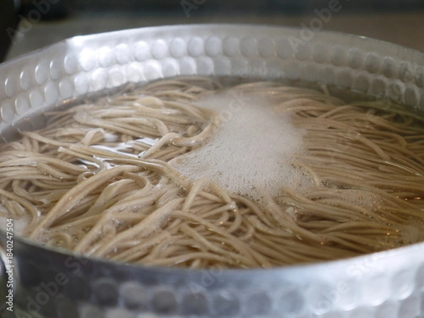 Obraz 蕎麦を茹でている最中です。