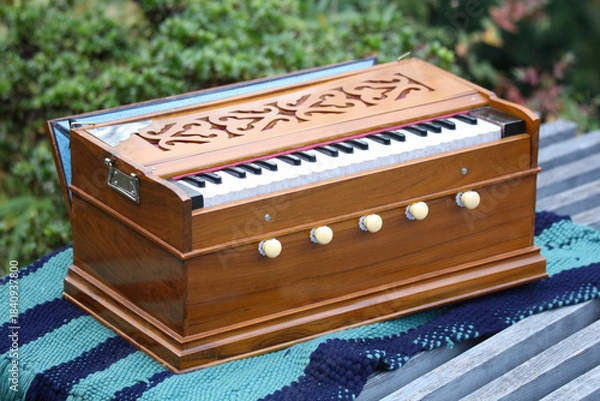 Obraz ハルモニウム