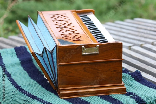 Obraz ハルモニウム