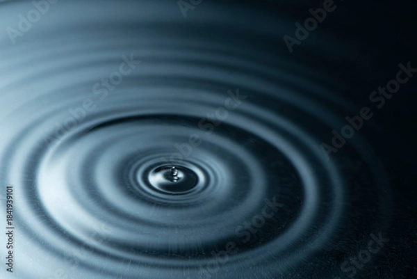 Obraz 落ちてくる水と波紋。水玉。