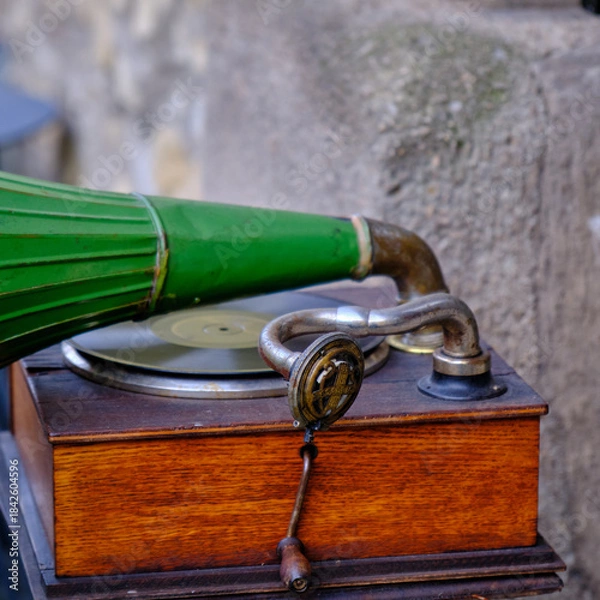 Obraz altes Grammophon grüner Trichter 