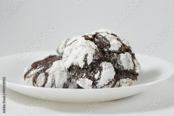 Fototapeta chocolate cracked cookies
