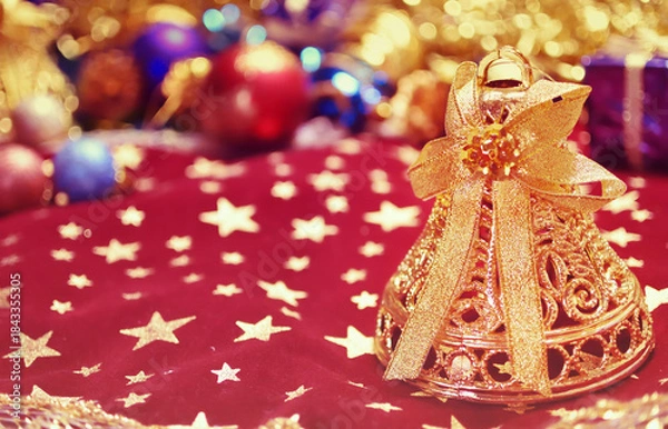 Obraz ベルのクリスマスオーナメント　クリスマス飾りの背景装飾　パーティー