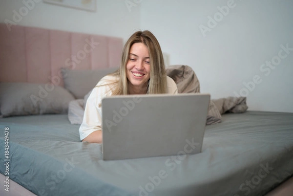 Obraz Playful Morning Browsing While Resting in Bed