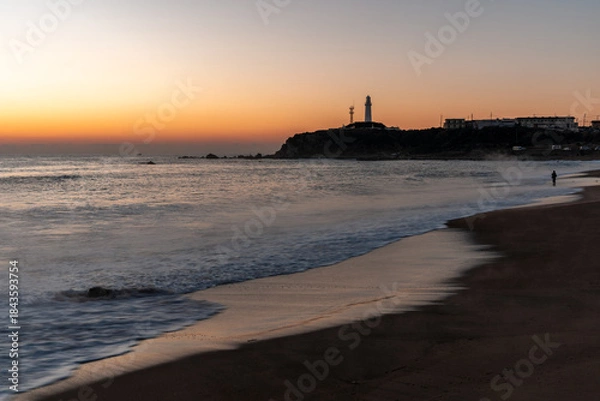 Obraz [千葉県]夜明けの犬吠埼灯台・君ヶ浜しおさい公園
