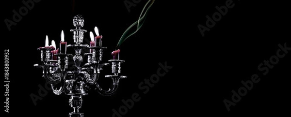 Obraz Festlicher Kerzenleuchter mit leuchtenden Kerzen