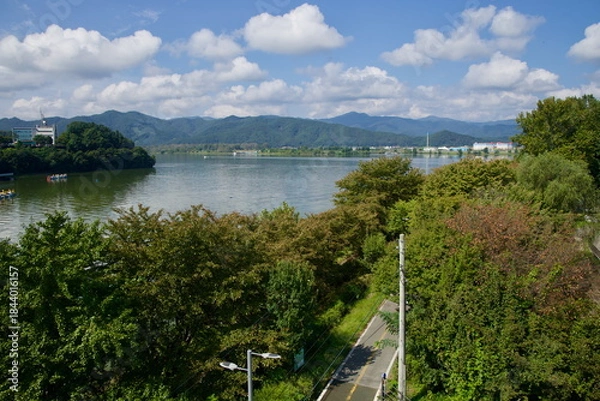 Obraz Wide View over Lake Uiam