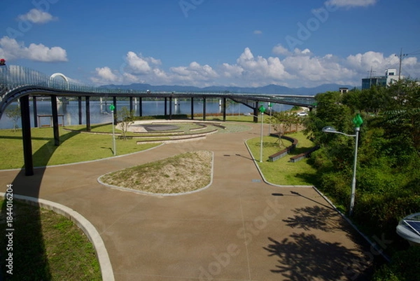 Obraz Munhwa Gwangjang Forest Paths