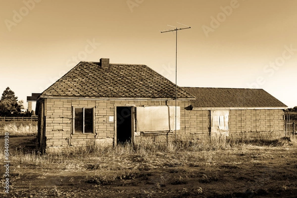 Obraz Old Home with Antenna