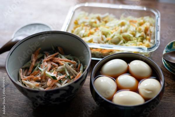 Obraz 家庭的な作り置きおかず3品　コールスロー・ごぼうサラダ・味玉