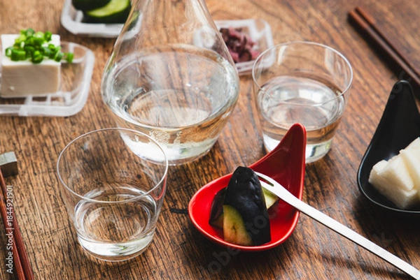 Obraz 生酒の冷酒セット　漬物と冷奴の和風おつまみ