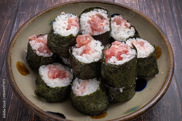 Fototapeta ネギトロ　手作り　日本のお寿司