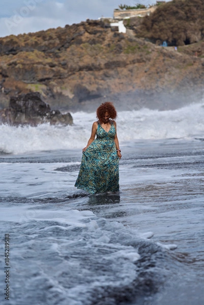 Obraz Woman walking on El Bollullo beach