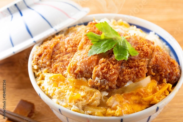 Obraz カツ丼を食べる