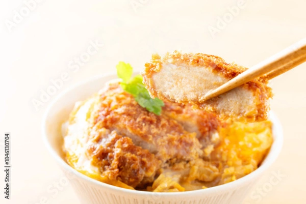 Obraz カツ丼を食べる