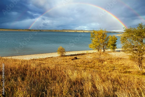 Fototapeta A beautiful landscape of the Volga River bank near the village of Klimovka in the Samara region on an autumn day
