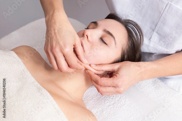 Obraz Massaggio estetico