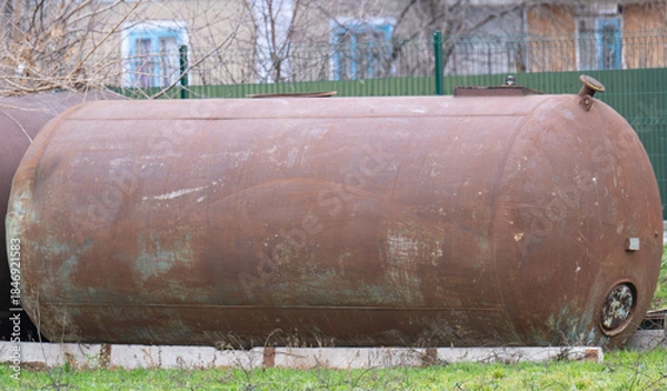 Obraz rusty metal large tank