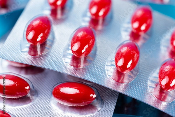 Obraz  red vitamin capsules
