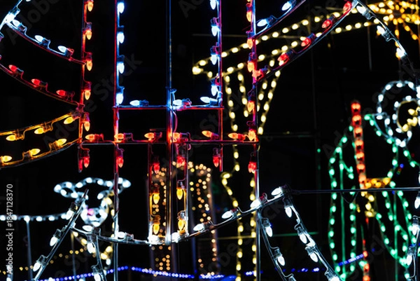 Obraz An abstracted view of blurry Christmas lights