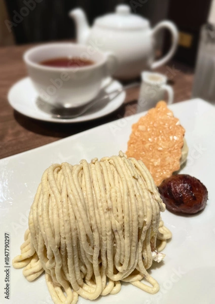 Obraz 週末のアフタヌーンティー・モンブラン