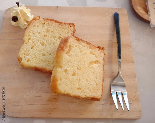 Obraz 週末カフェで、生クリームパウンドケーキ