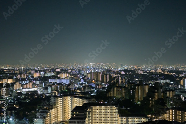 Obraz 千里ニュータウン（大阪府吹田市・豊中市）の千里中央の夜景