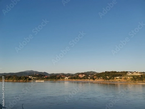 Obraz Maekhong riverside view with borderland on background