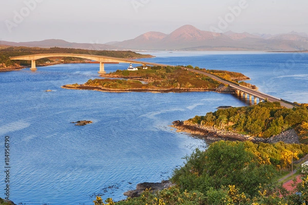Obraz The bridge to Isle of Skye at sunrise - Scotland, UK