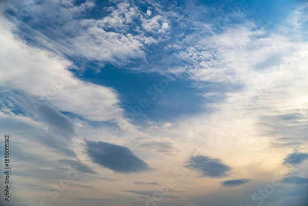 Obraz 夕日に照らされる雲